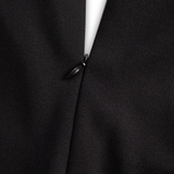 Alzira - Eleganten plašč z pasom in mandarinskim ovratnikom