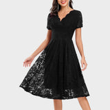 Mara - Čipkast cvetlični obleki