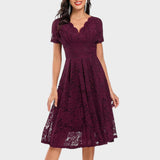 Mara - Čipkast cvetlični obleki