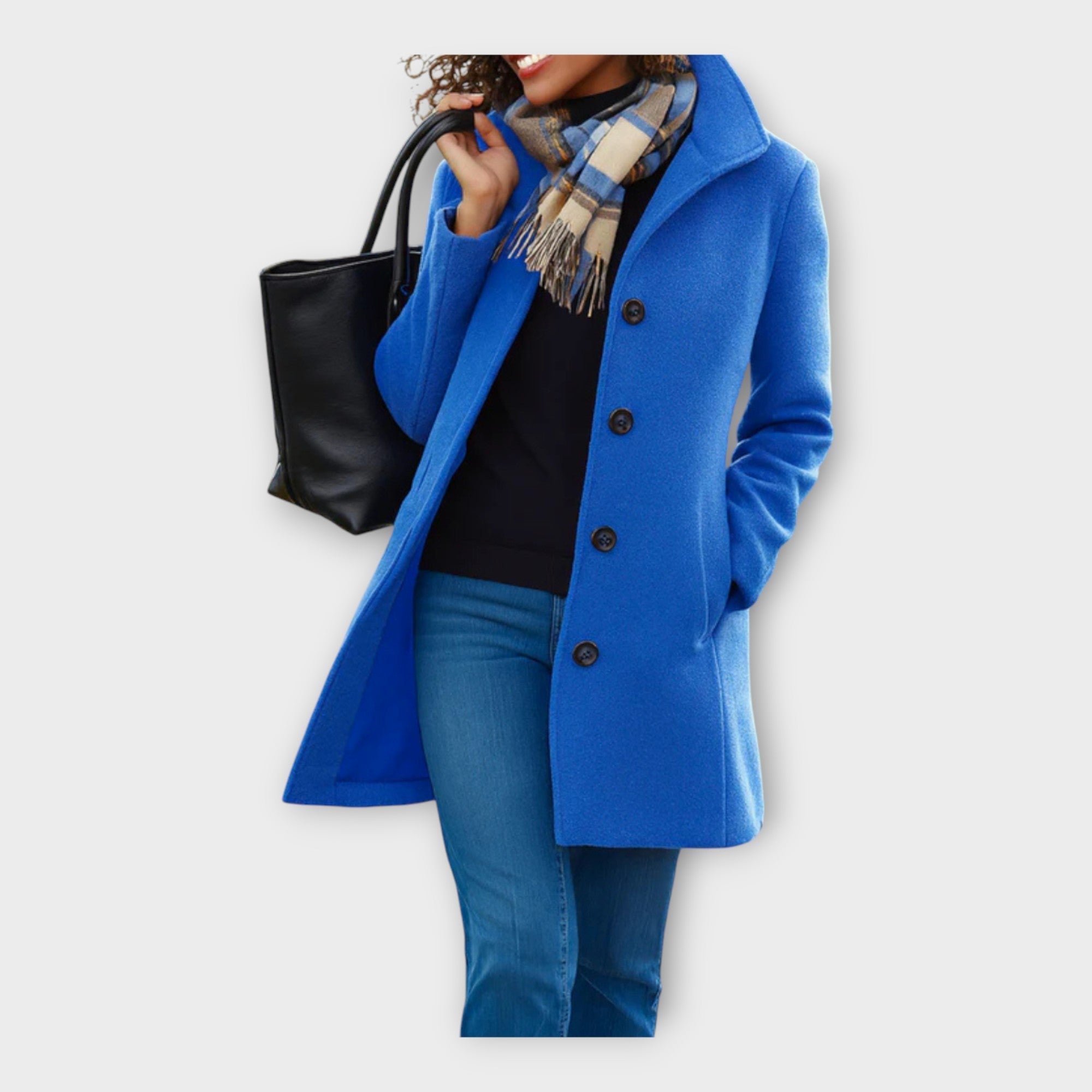 Eleganten volnen plašč z gumbi