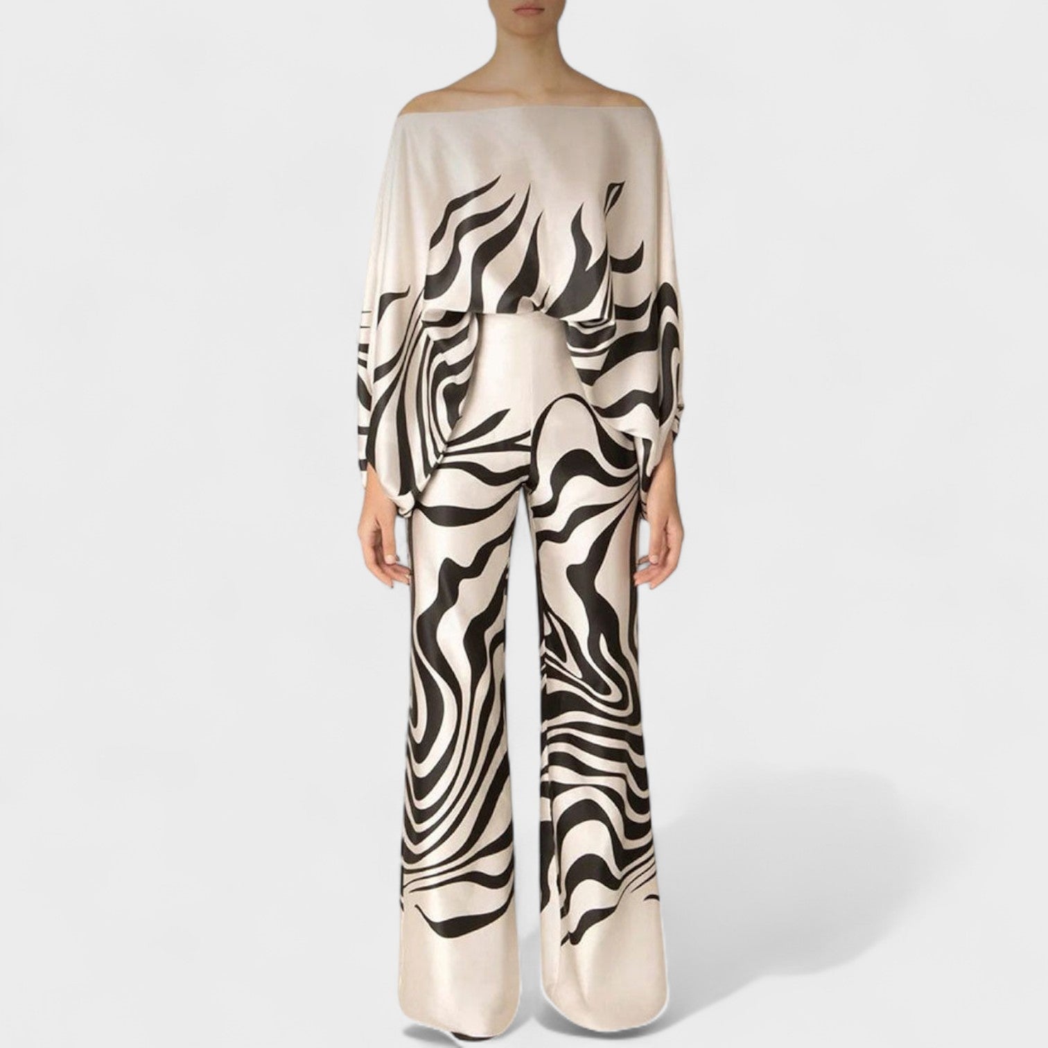 Luisa - Eleganten komplet dveh delov