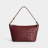 Isa - Burgundska Chic