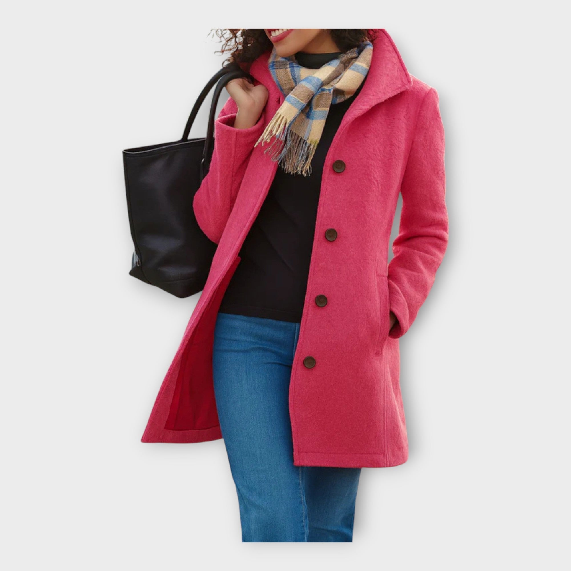 Eleganten volnen plašč z gumbi