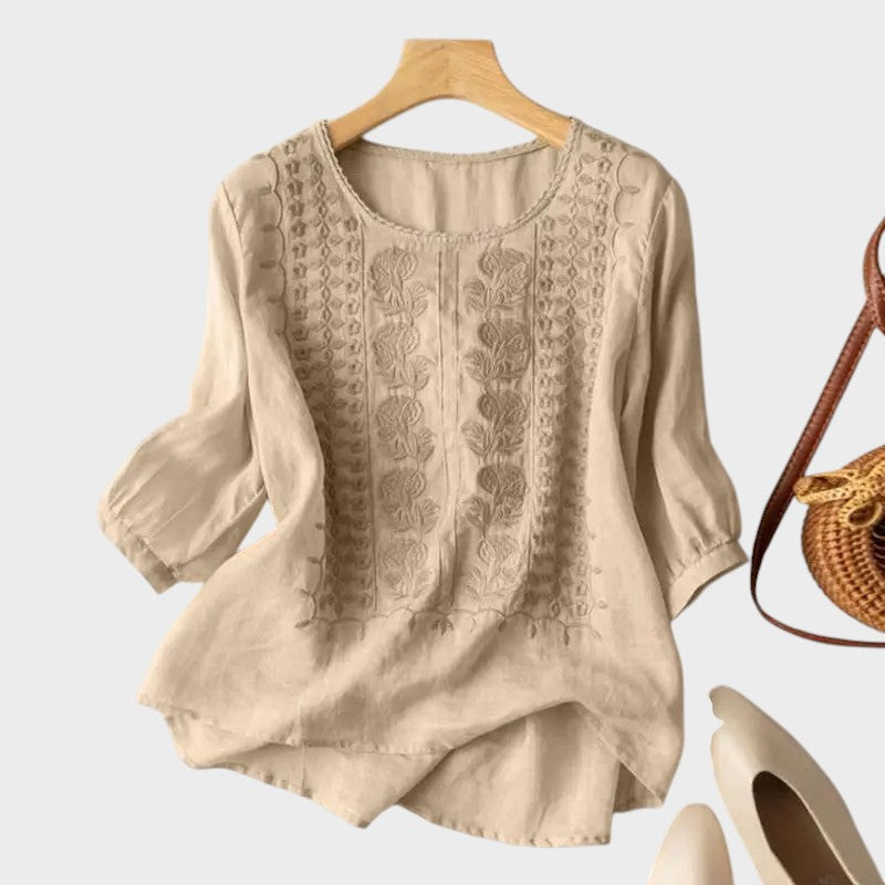 Adriana - Elegantna in udobna bluza