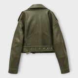 Moderna kratka usnjena jakna z pasom in sofisticirano estetiko