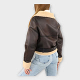 Moderna usnjena jakna s podlogo in pasom