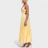 Bela - Eleganca v Gibanju