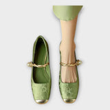 Tainara - Elegantne balerinke s sofisticiranimi detajli