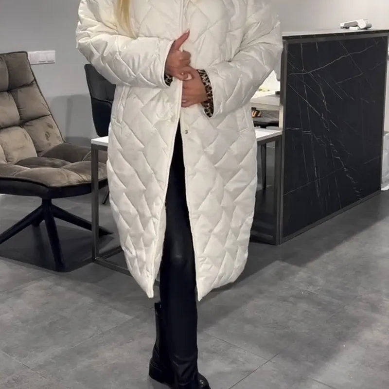 Cristiana – Srednje dolga obleka z oblogo, ki se lahko obrne, s leopardjim podlogo