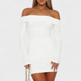 Carolina - Večni Oblek z Odkritimi Rameni